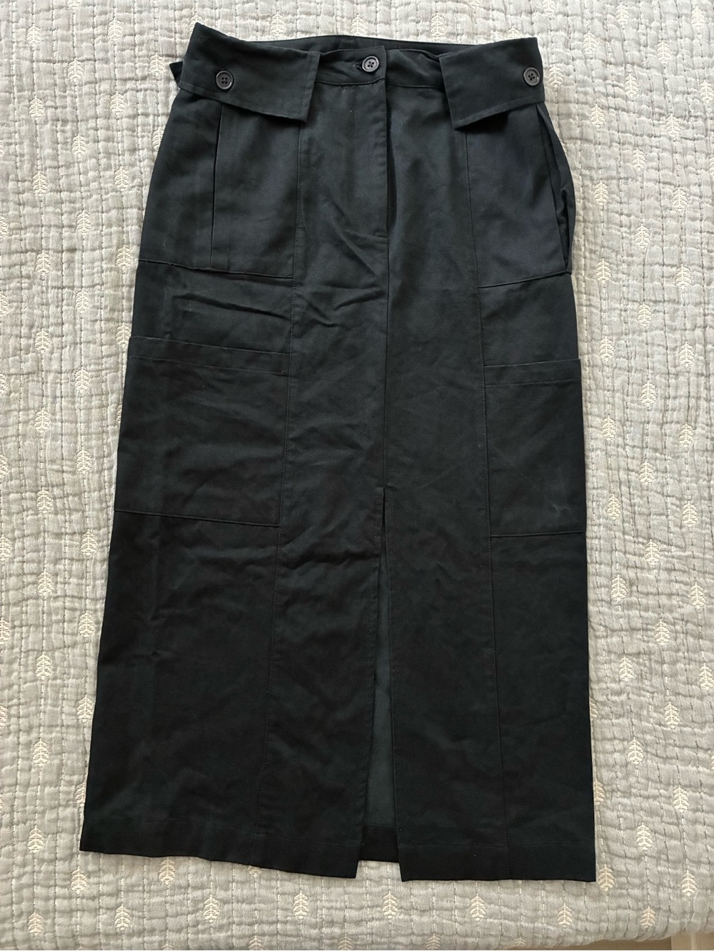 Mod Ref Black Midi Skirt with Front Slit and Patch Pockets